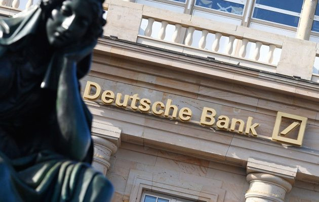 Oι ΗΠΑ ερευνούν στελέχη της Deutsche Bank για τα «τοξικά» στεγαστικά δάνεια